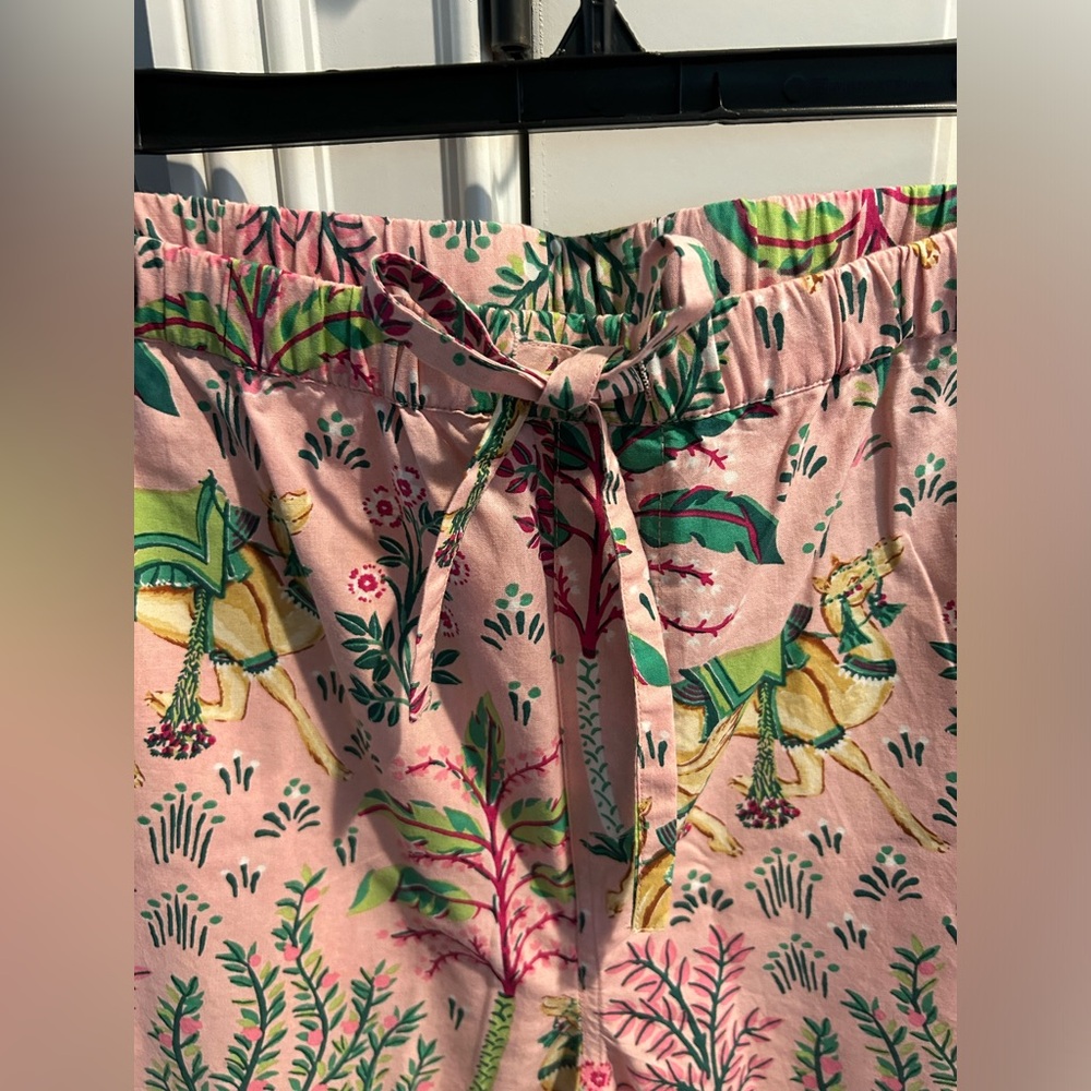 Printfresh cami set with cropped pants. Pink Camels Courtyard size Medium - Picture 11 of 12